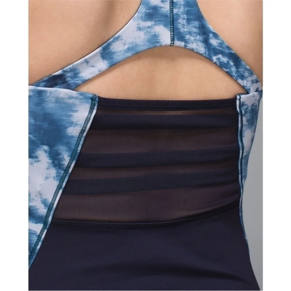 Lululemon Mesh With Me Tank Naval Blue/Sea Side Silver Fox Alberta Lake Size 4